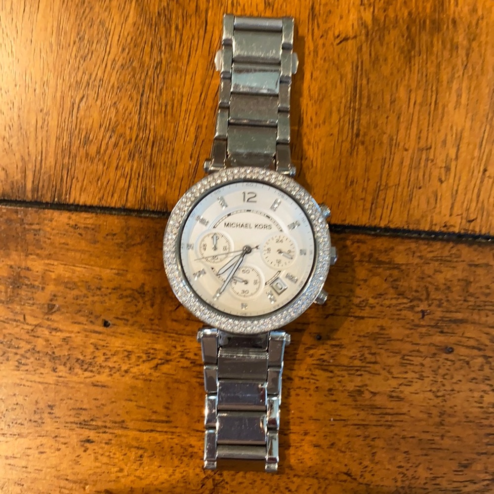 Michael Kors stainless Steele fashion watch